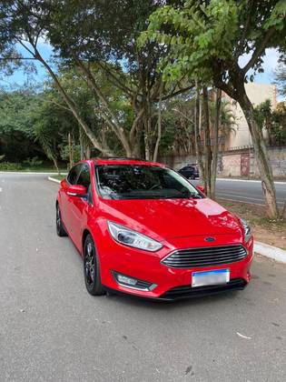 FORD FOCUS 2.0 TITANIUM PLUS 16V FLEX 4P POWERSHIFT FORD FOCUS 2.0 TITANIUM PLUS 16V FLEX 4P POWERSHIFT